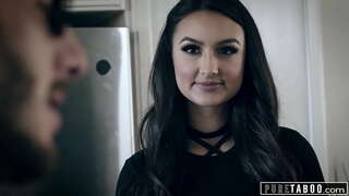 Eliza Ibarra Ay Isang Abogado Na Nangangailangan Ng Titi