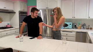 اتارنا Fucking ان کی بہنوں GF