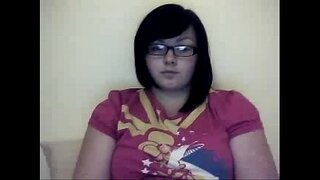 Glupa amater sa dlakava pičko - više u hotcamsgirls.ćelije